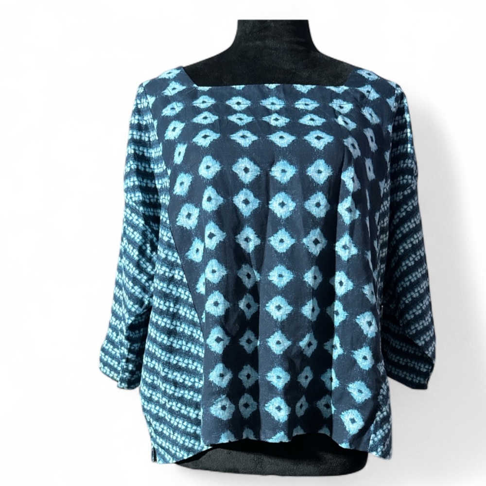 Blue Patterned Crop Top